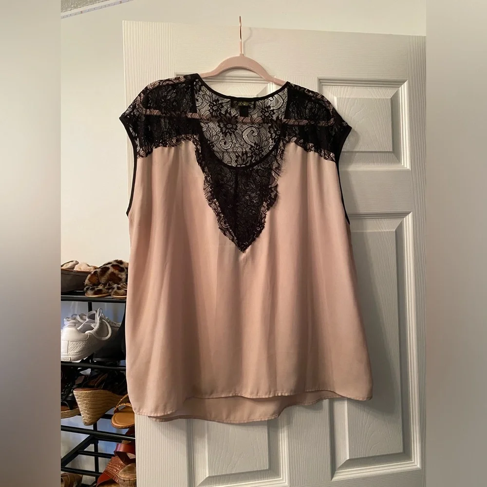 Top - Picture 2 of 4